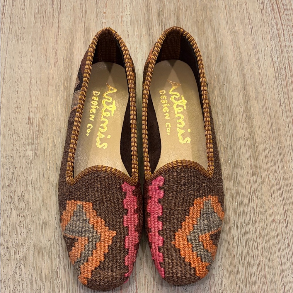 Artemis Design Co. Multicolor Patterned Loafers